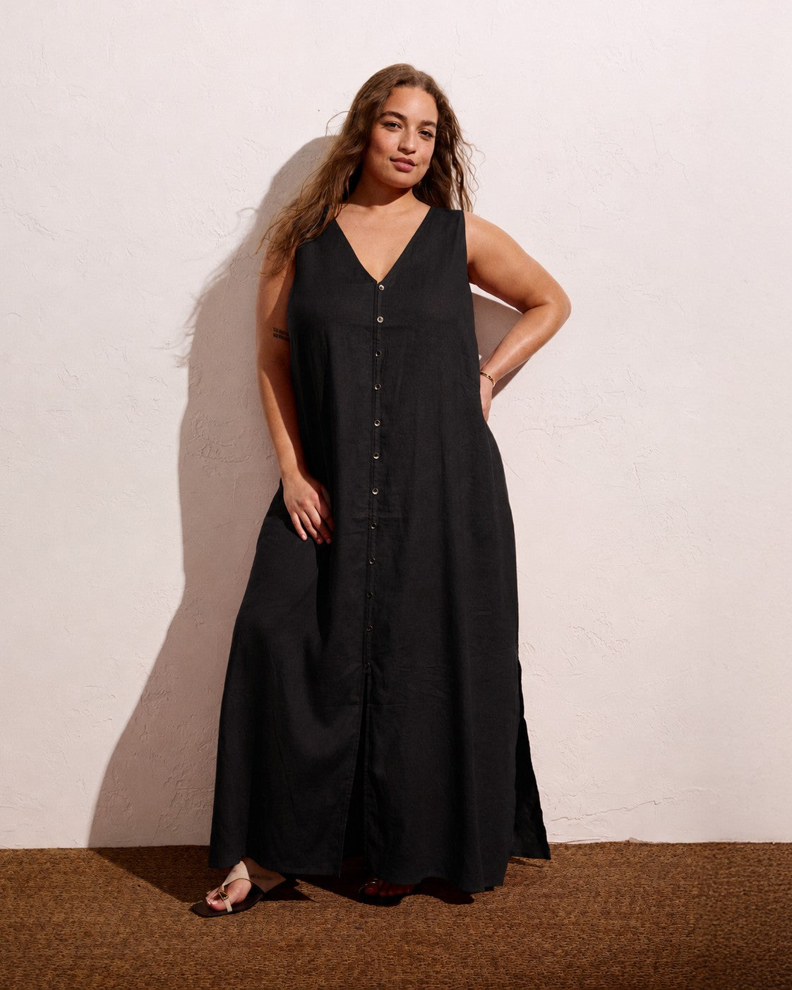 Universal Standard Islet Button-Down Linen Blend Maxi Dress - Black