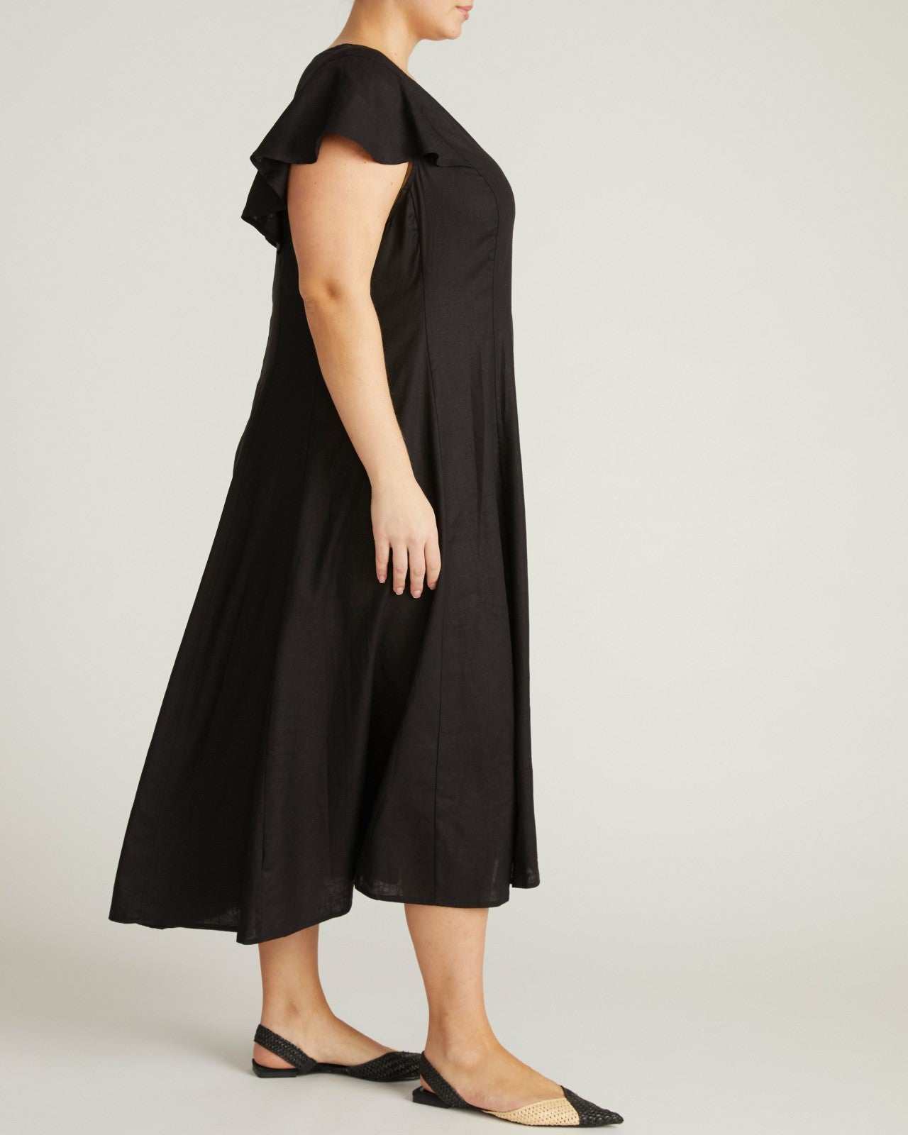 Universal Standard Victoria Linen Blend Dress - Black