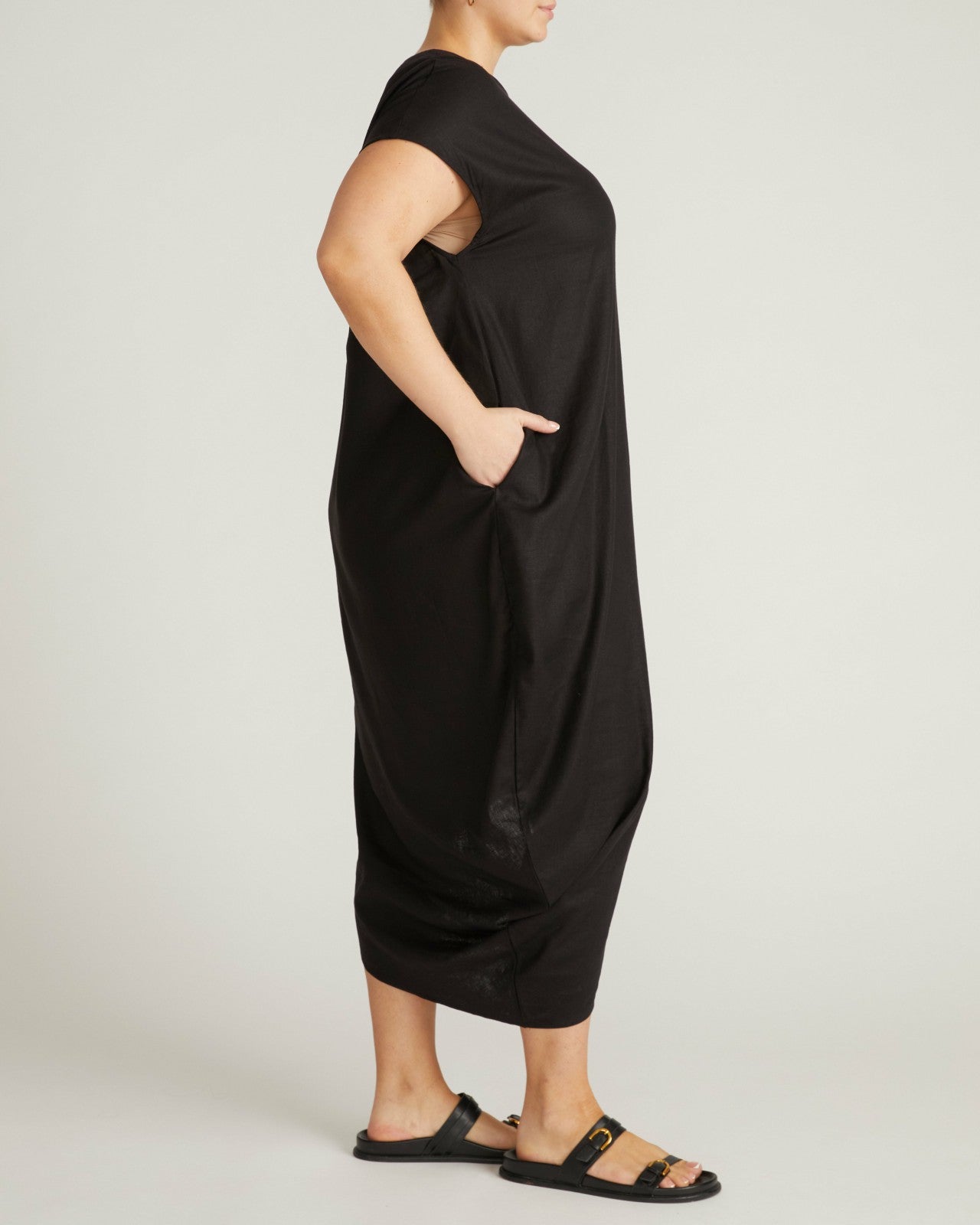 Universal Standard Iconic Stretch Linen Blend Geneva Dress - Black