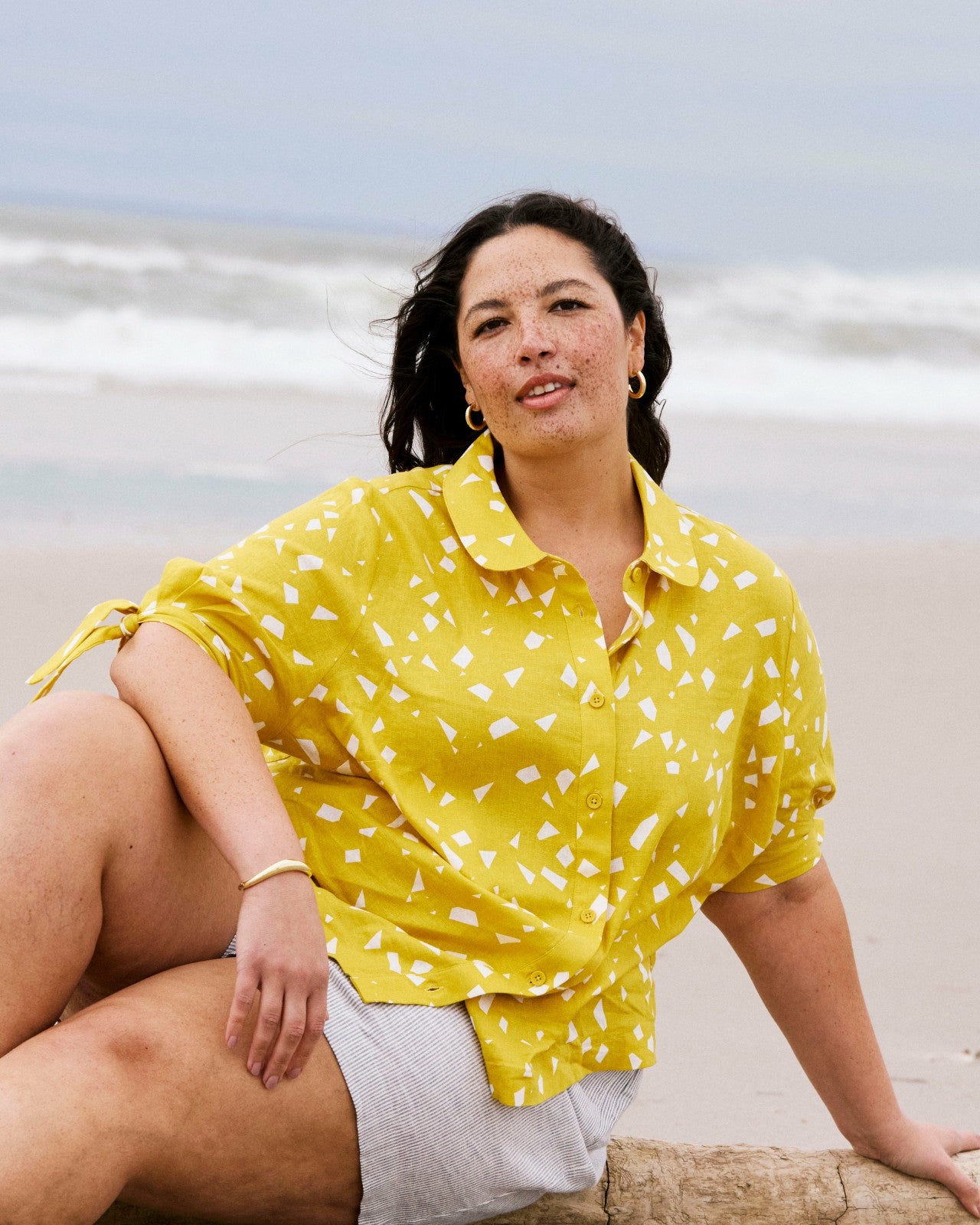 Universal Standard Luisa Short Sleeve Linen Blend Shirt - Yellow Confetti Print