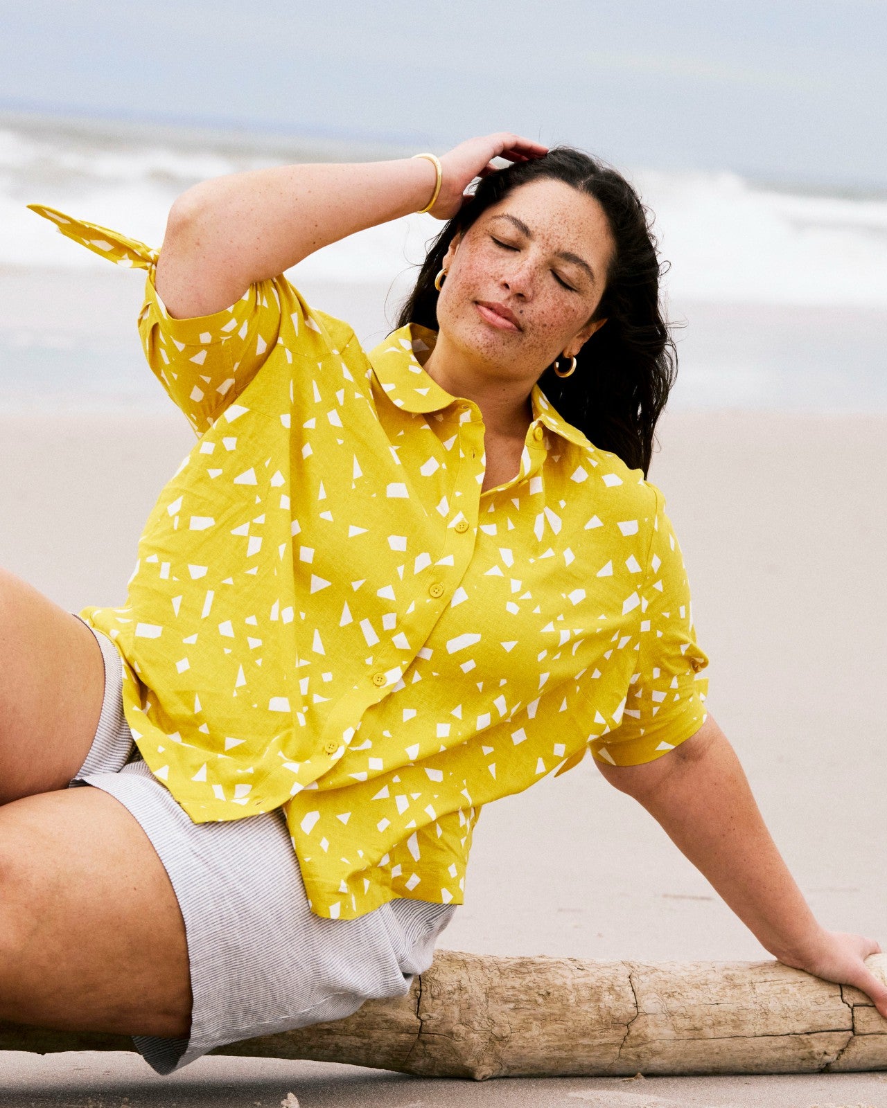 Universal Standard Luisa Short Sleeve Linen Blend Shirt - Yellow Confetti Print