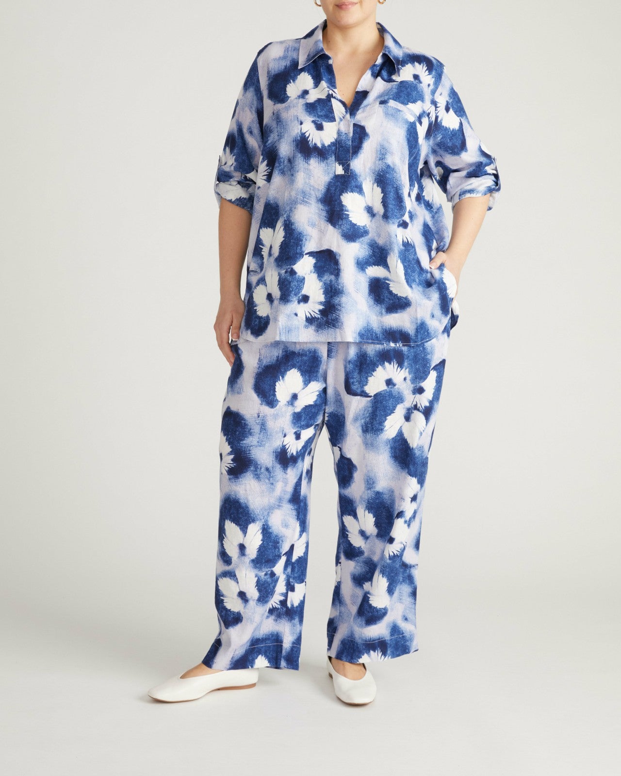 Universal Standard Button Back Linen Blend Polo Shirt - Blue Pressed Flower Print