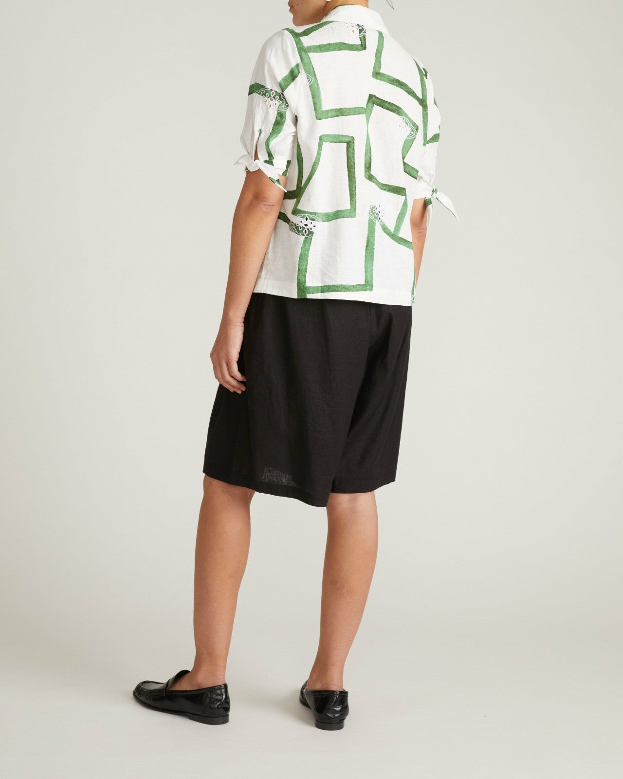 Universal Standard Luisa Short Sleeve Linen Blend Shirt - Green Paint Print