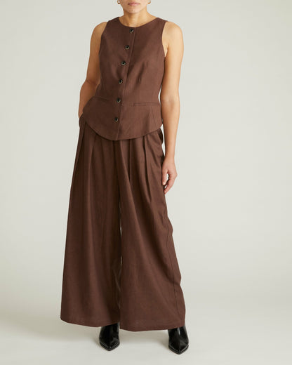 Universal Standard Tamsin Stretch Linen Blend Vest - Sophisticated Brown