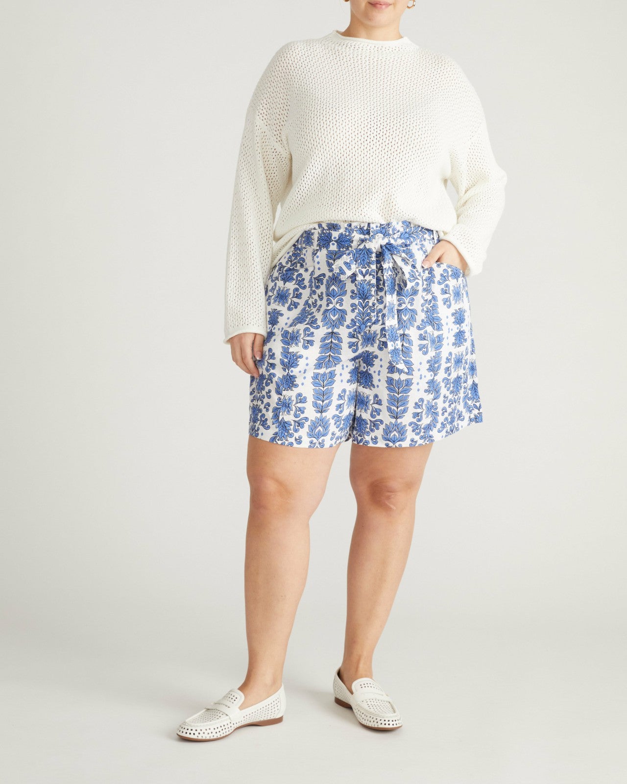 Universal Standard Harbor Stretch Linen Blend Paperbag Shorts - Rococo Beach Print