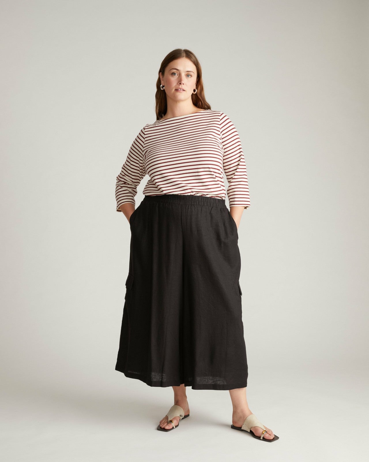 Universal Standard Palazzo Cargo Linen Blend Pant - Black