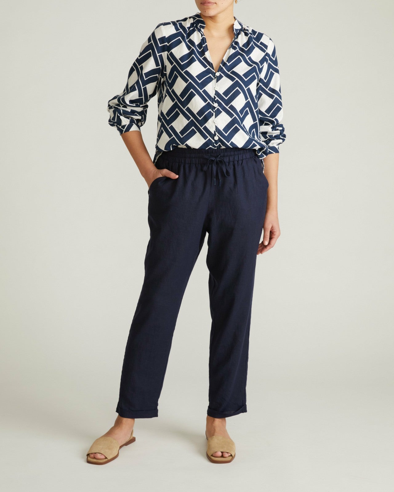 Universal Standard Sayville Linen Blend Drawstring Pant - Navy