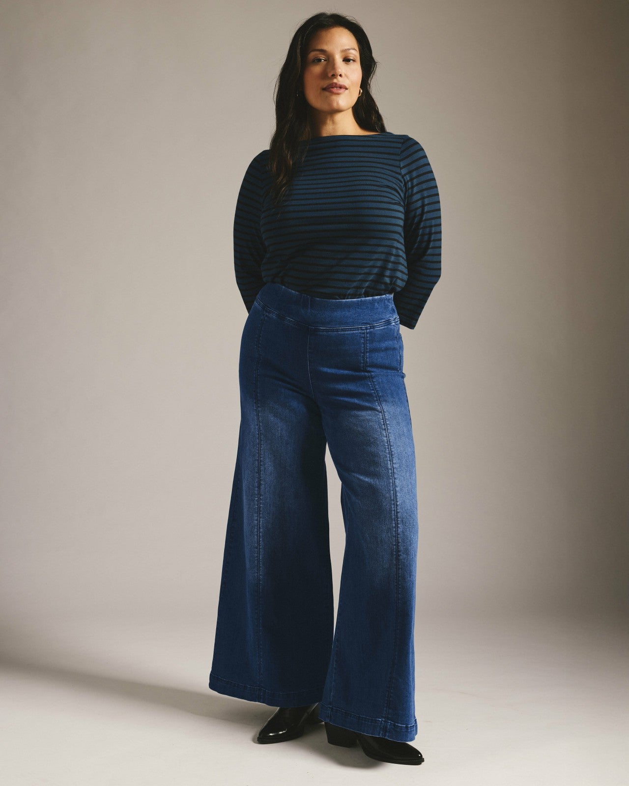 Universal Standard Olivia Pintuck Wide Leg Jeans - True Blue