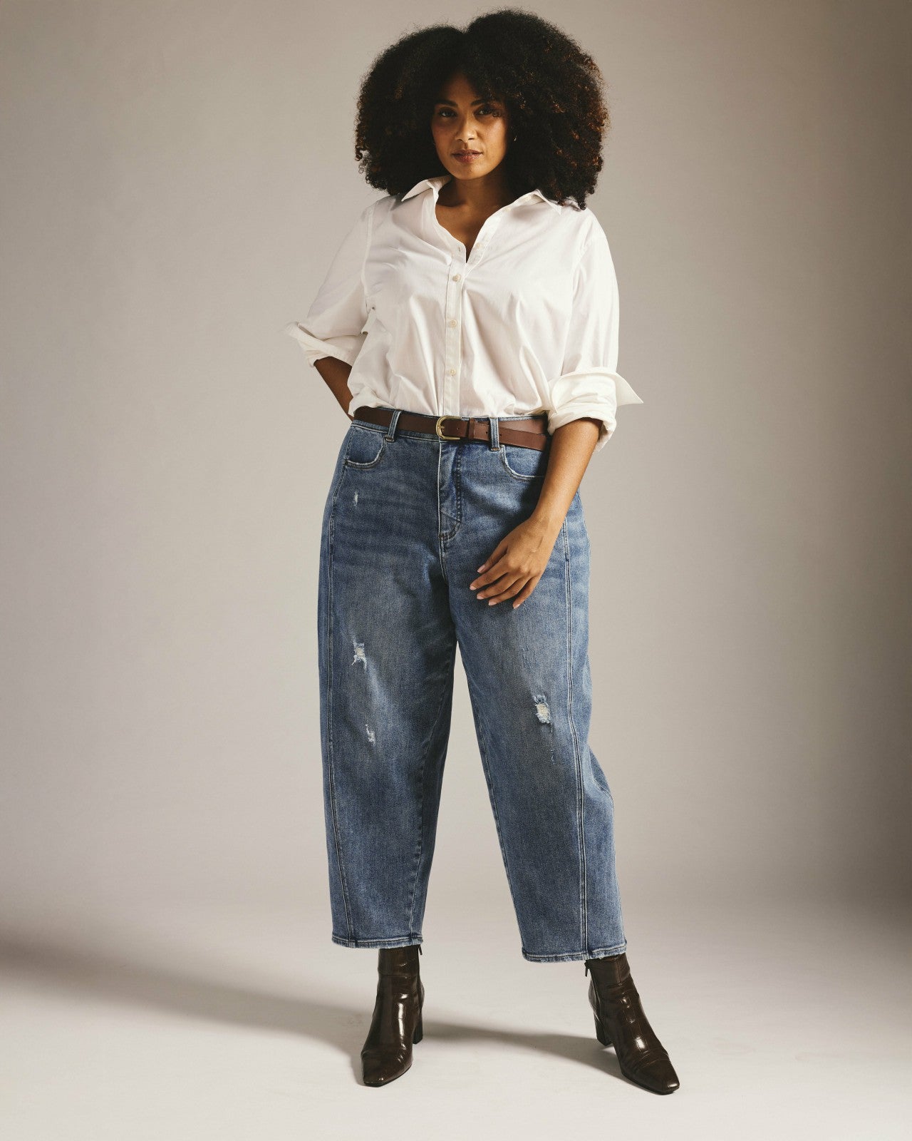 Universal Standard Dakota Twisted Leg Jeans - Distressed Washed Indigo