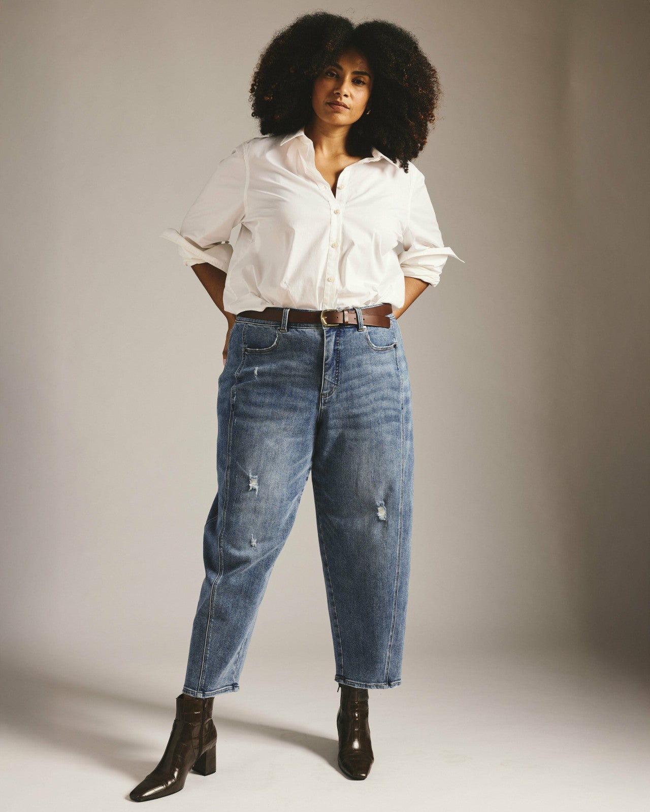 Universal Standard Dakota Twisted Leg Jeans - Distressed Washed Indigo