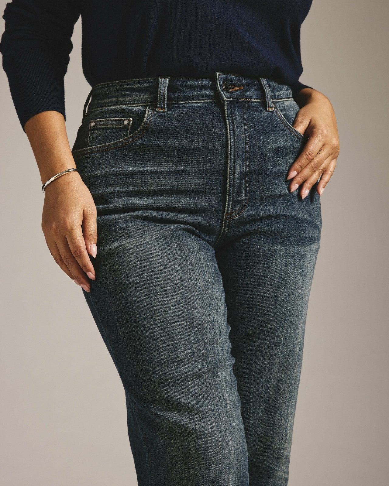 Universal Standard Donna High Rise Curve Straight Leg Jeans 27 Inch - Field of Dreams Ind
