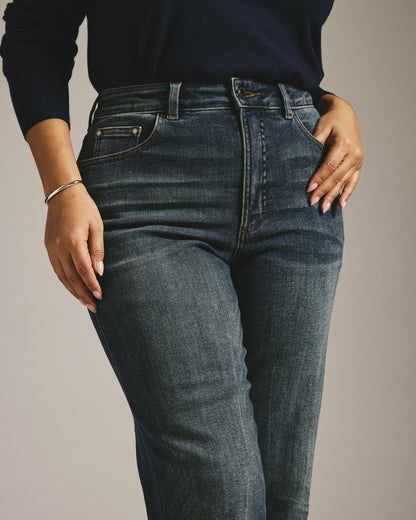 Universal Standard Donna High Rise Curve Straight Leg Jeans 27 Inch - Field of Dreams Ind