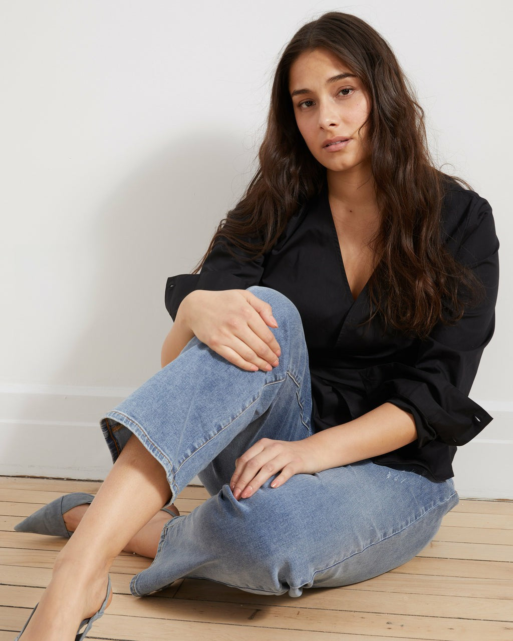 Universal Standard Ella High Rise Straight Leg Jeans - Distressed Washed Indigo