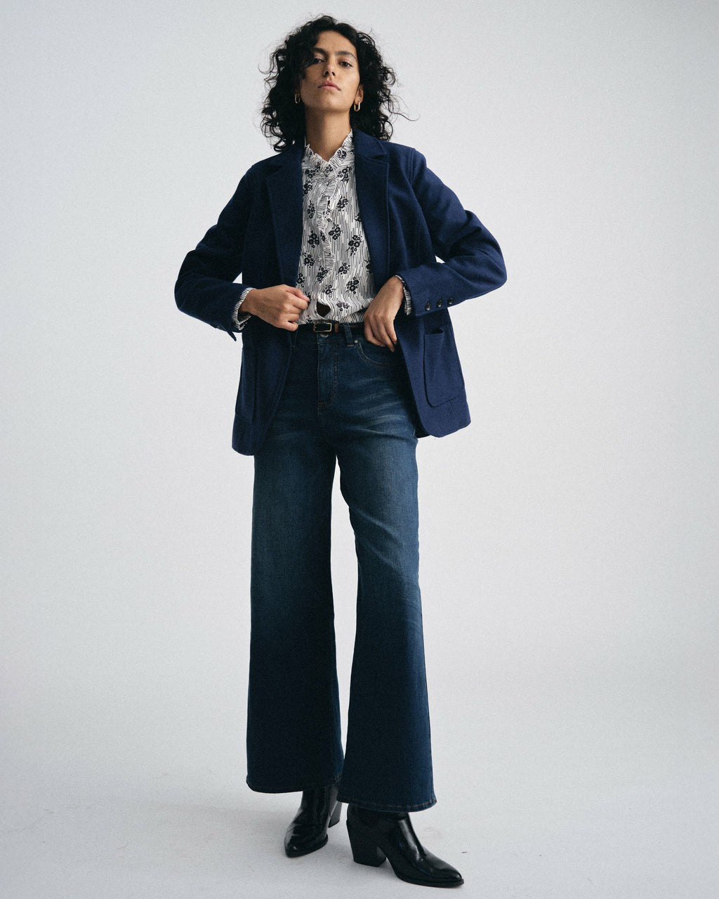 Universal Standard Roxy Relaxed Bootcut Jeans - Field Of Dreams Indigo
