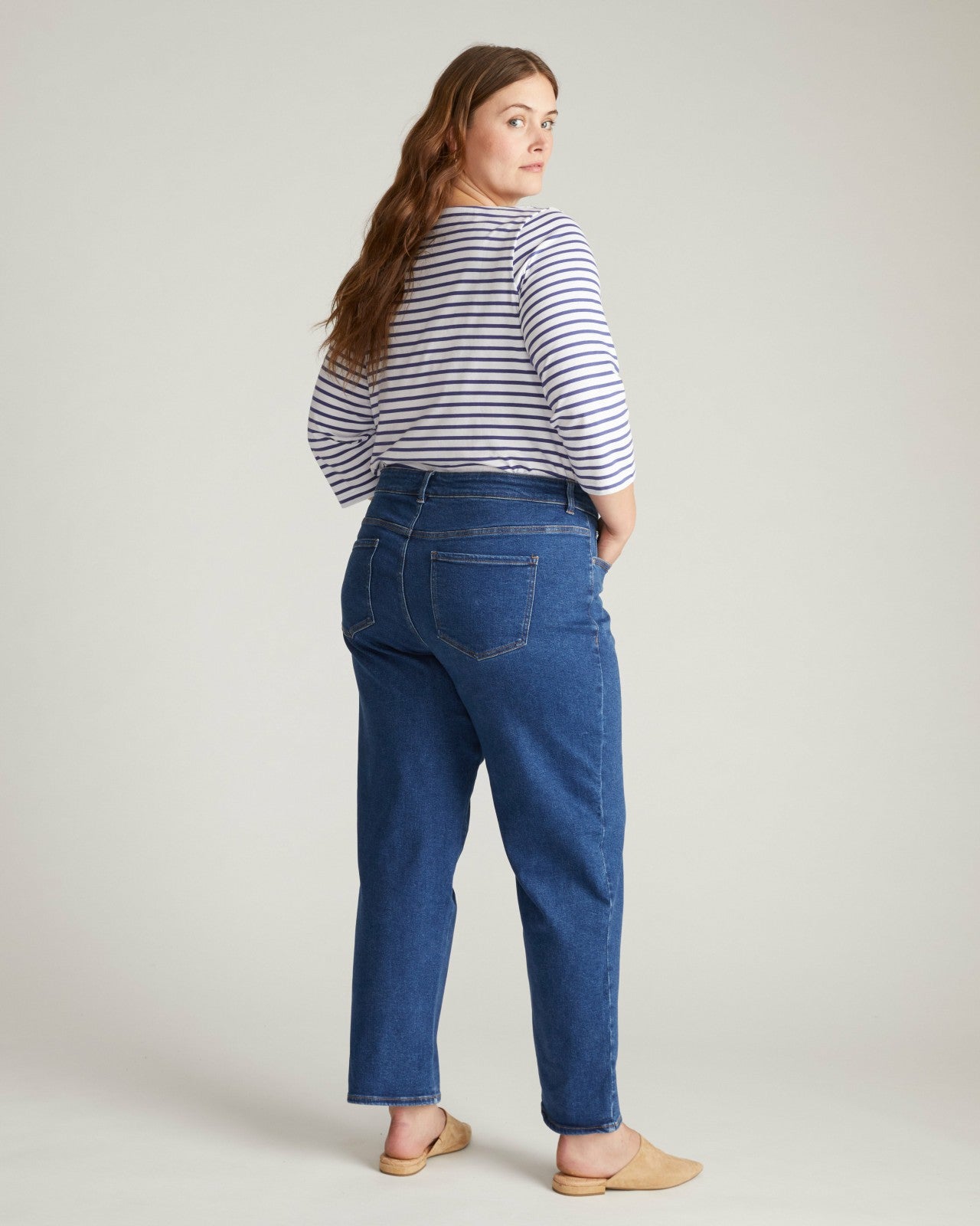 Universal Standard Etta High Rise Straight Leg Jeans 31 Inch - Aged Indigo