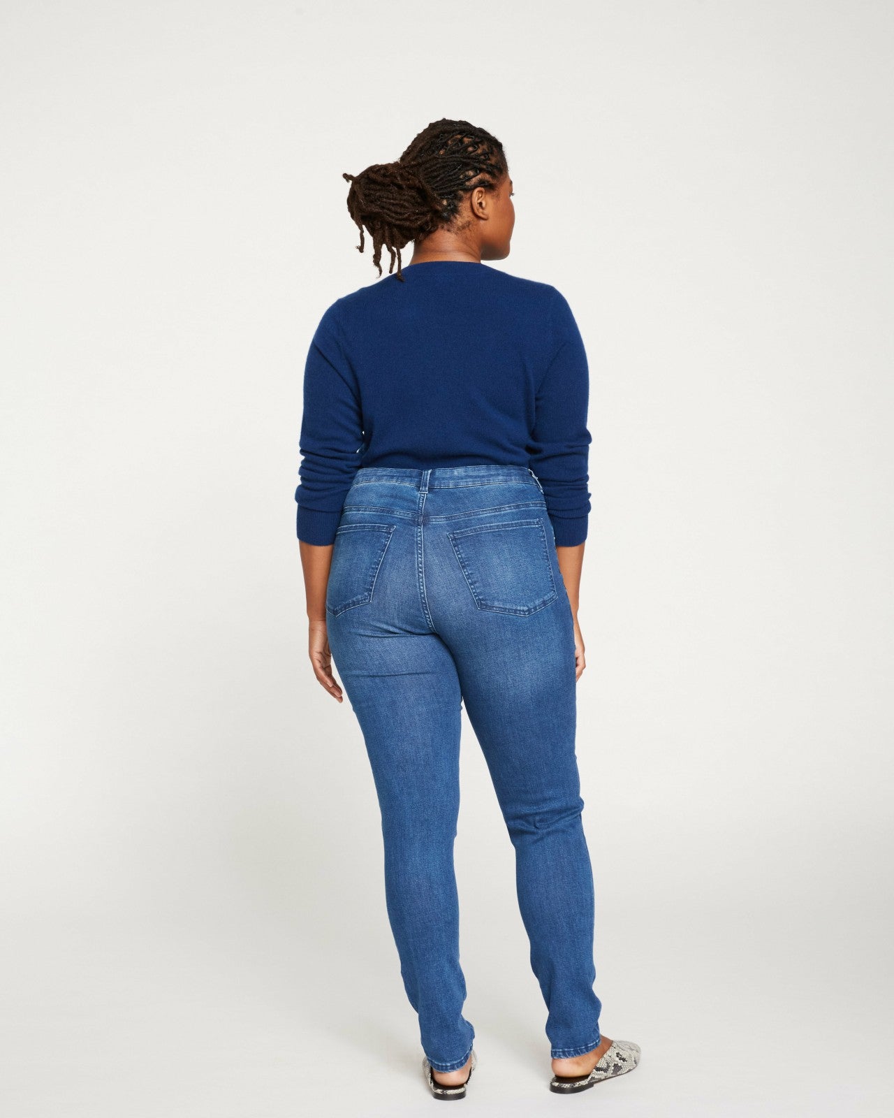 Universal Standard Seine Mid Rise Skinny Jeans 32 Inch - True Blue