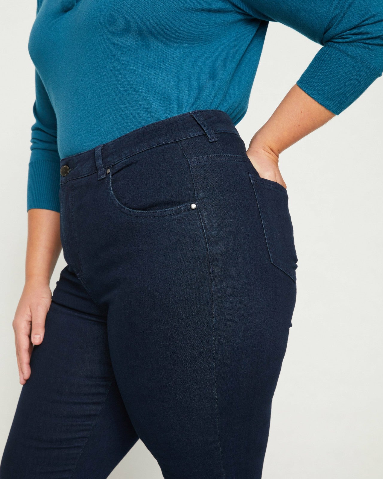 Universal Standard Seine High Rise Skinny Jeans 30 Inch - Dark Indigo
