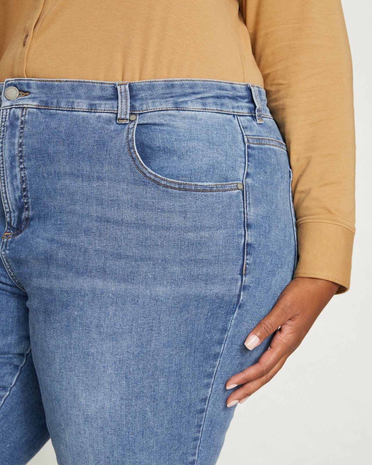 Universal Standard Seine Mid Rise Skinny Jeans 32 Inch - Vintage Indigo