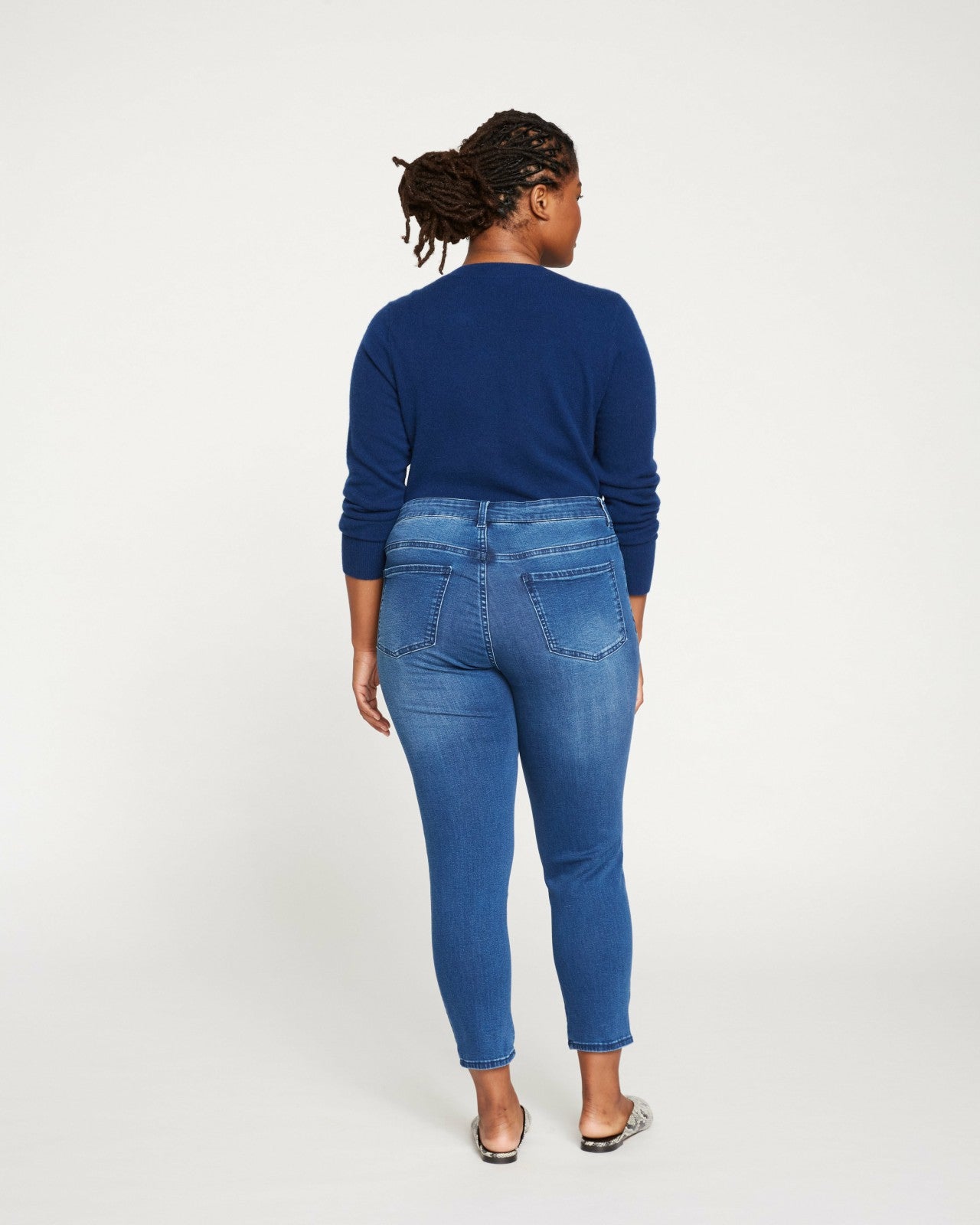 Universal Standard Seine Mid Rise Skinny Jeans 27 Inch - True Blue