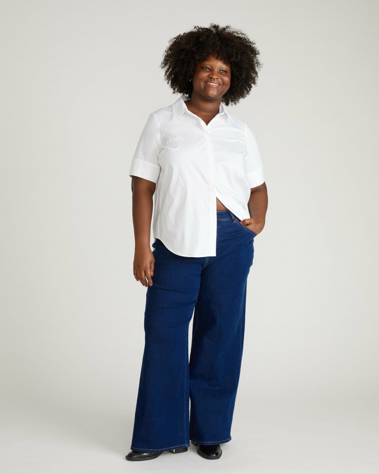 Universal Standard Roxy Relaxed Bootcut Jeans - River Blue Wash
