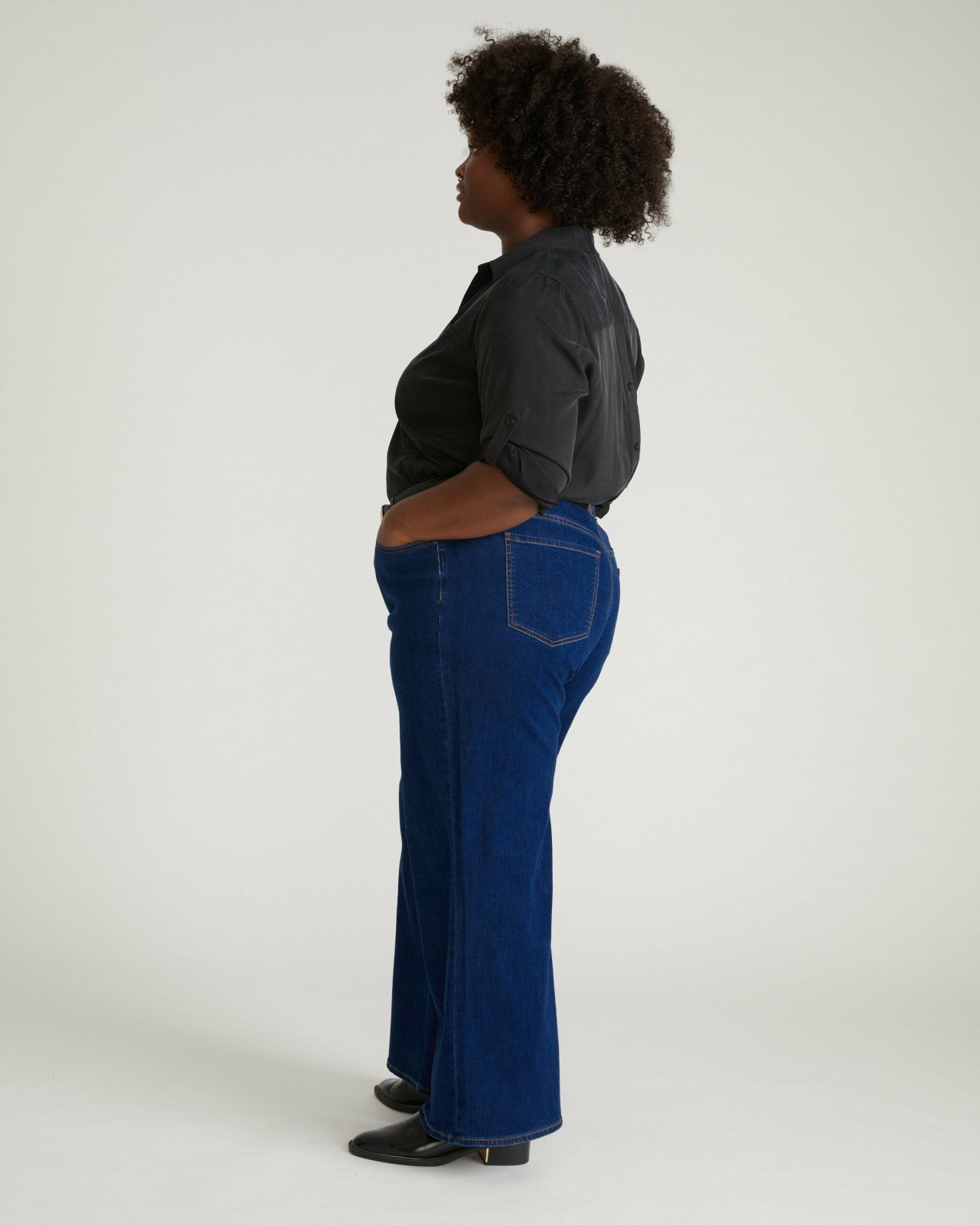 Universal Standard Roxy Relaxed Bootcut Jeans - River Blue Wash