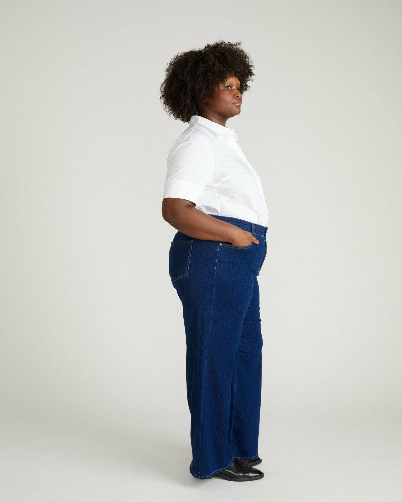 Universal Standard Roxy Relaxed Bootcut Jeans - River Blue Wash