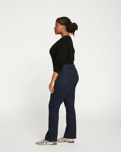 Universal Standard Marne Bootcut Jeans 32 inch - Dark Indigo