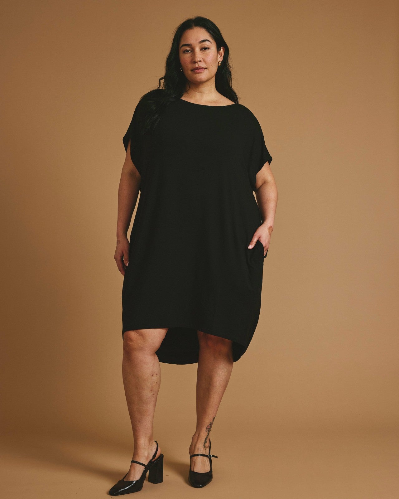Universal Standard Helen Liquid Jersey Shift Dress - Black