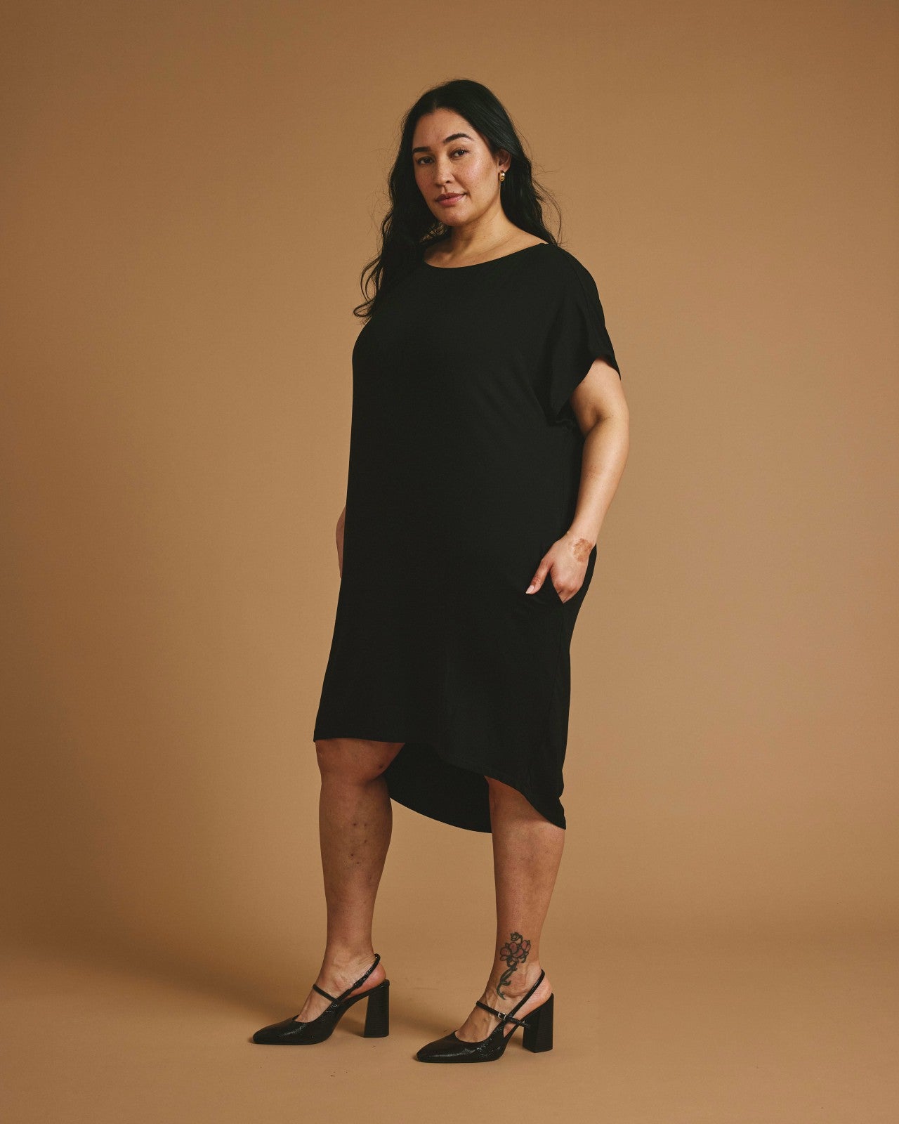 Universal Standard Helen Liquid Jersey Shift Dress - Black