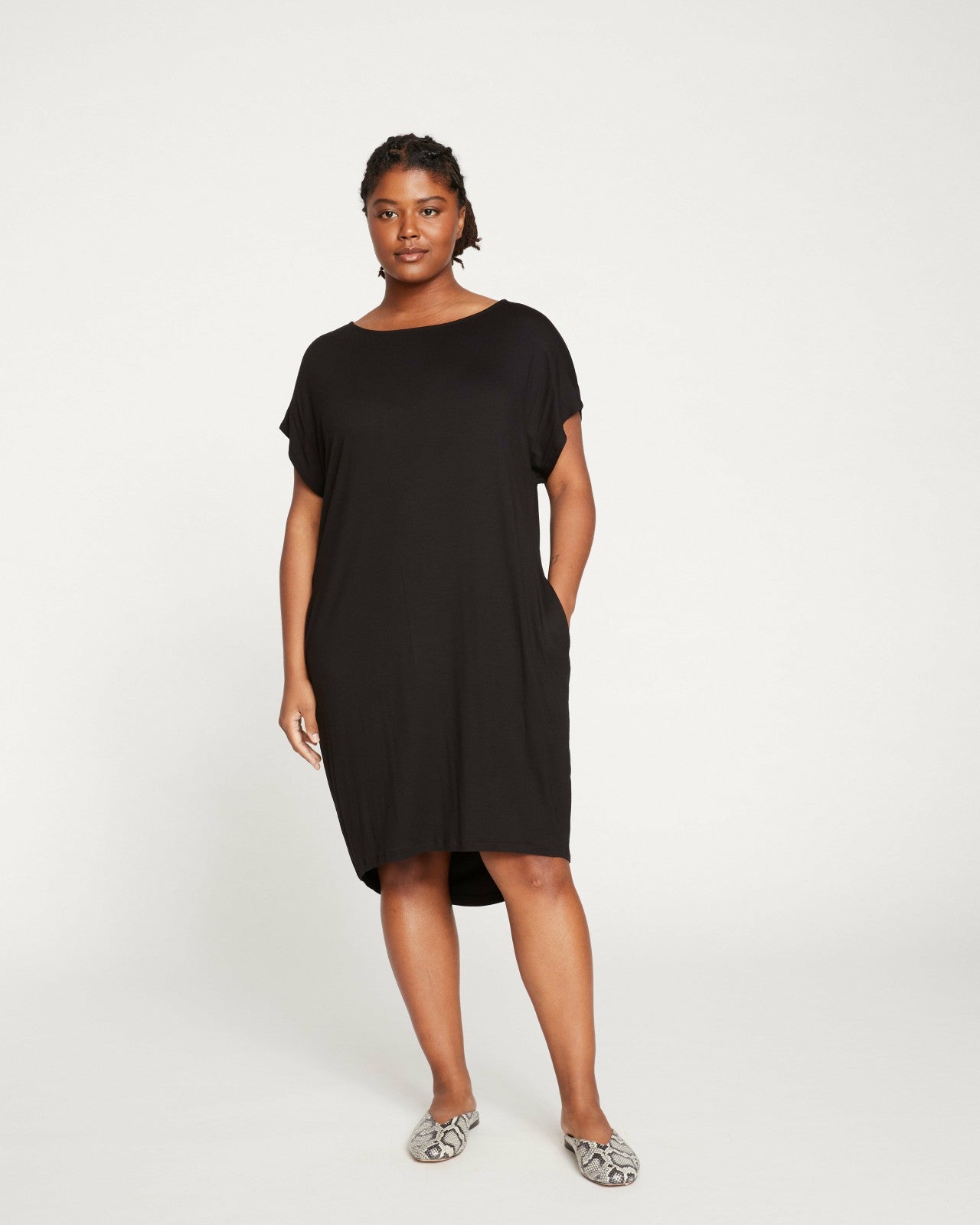 Universal Standard Helen Liquid Jersey Shift Dress - Black