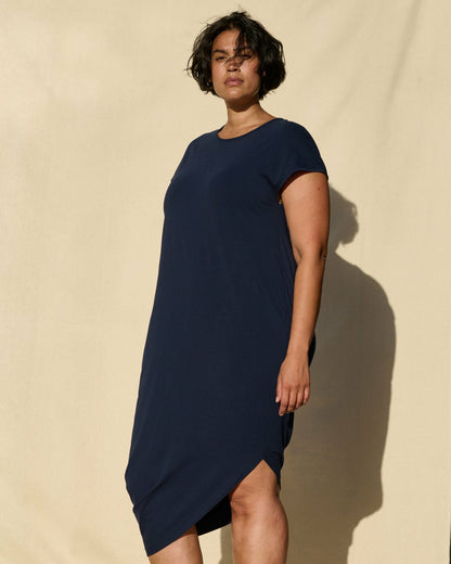 Universal Standard Iconic Geneva Dress - Midnight