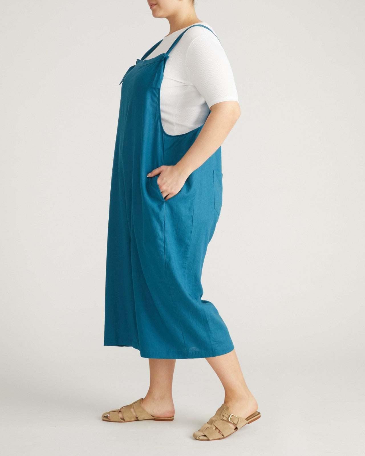 Universal Standard Kora Linen Blend Overalls - Ink Blue