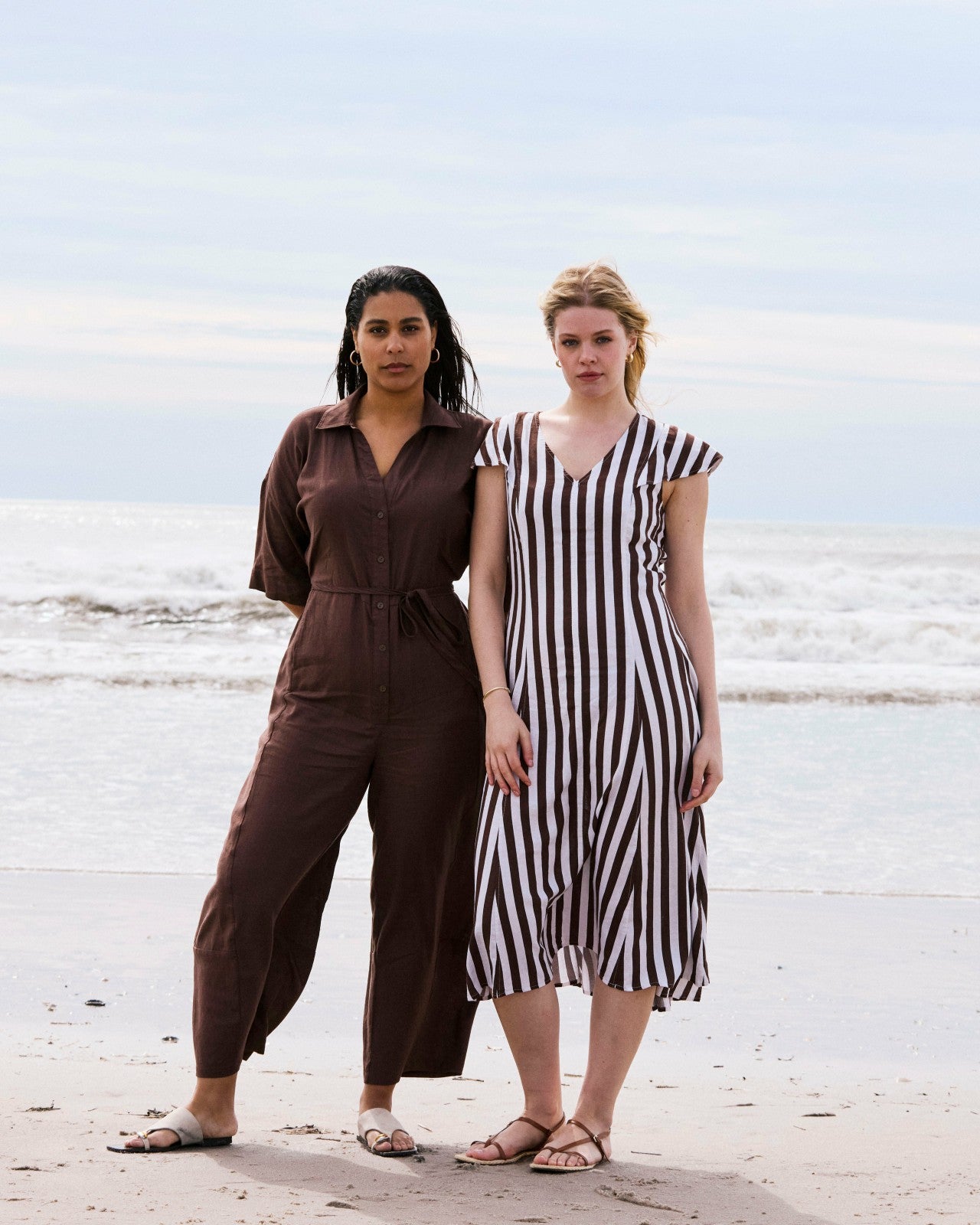 Universal Standard Maggie Barrel Leg Linen Blend Jumpsuit - Peppercorn