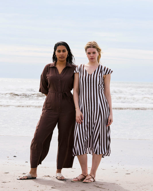 Universal Standard Maggie Barrel Leg Linen Blend Jumpsuit - Peppercorn