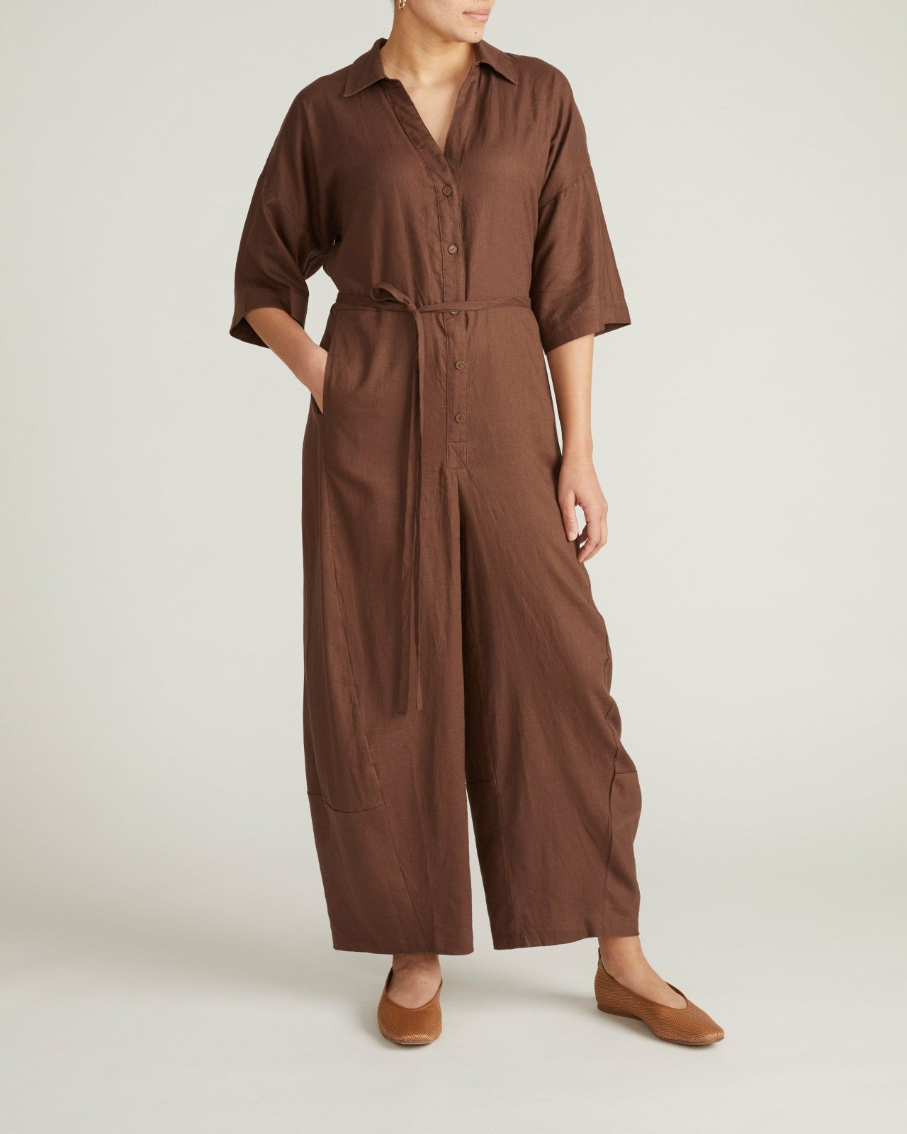 Universal Standard Maggie Barrel Leg Linen Blend Jumpsuit - Peppercorn
