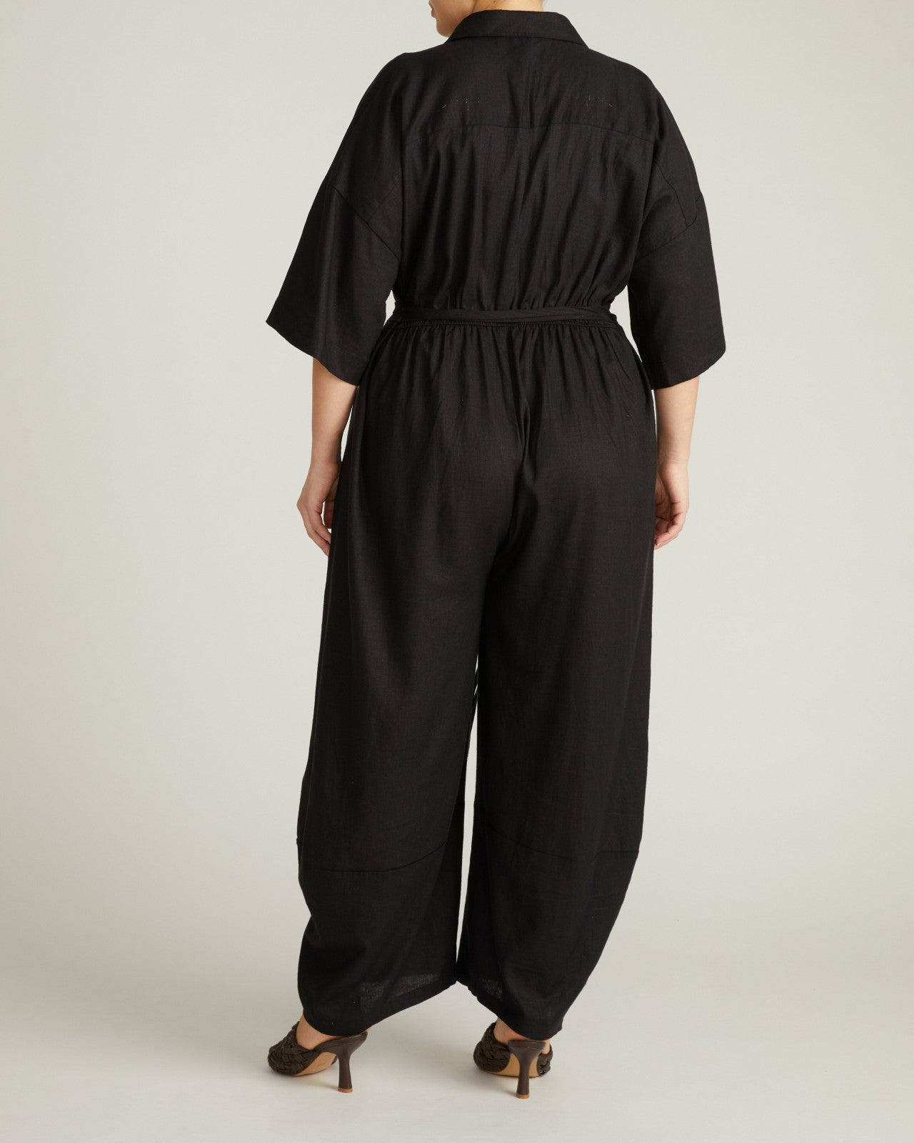 Universal Standard Maggie Barrel Leg Linen Blend Jumpsuit - Black