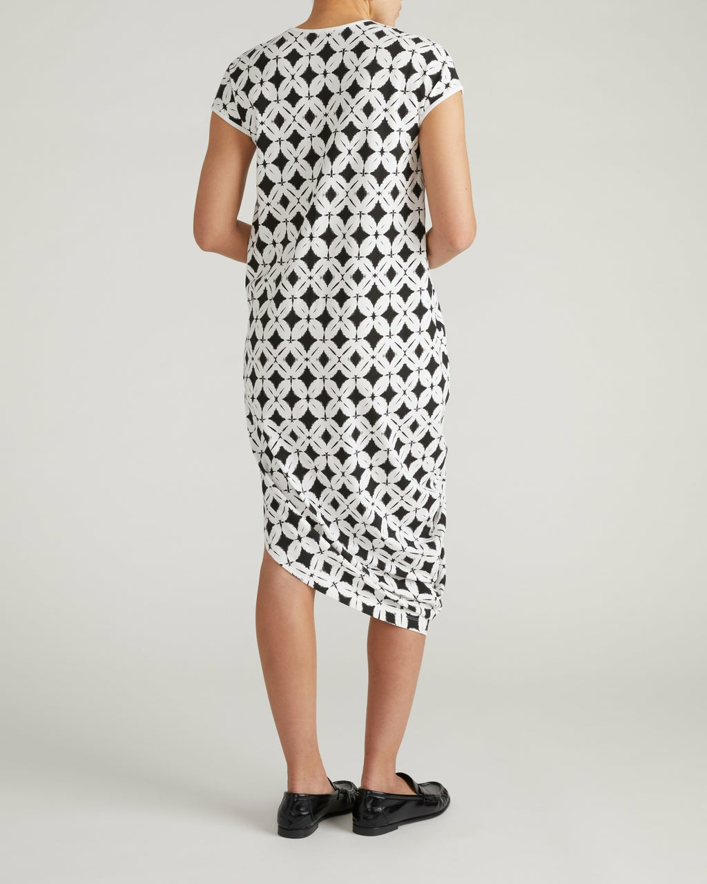 Universal Standard Iconic Geneva V-Neck Dress - Eclipse Print