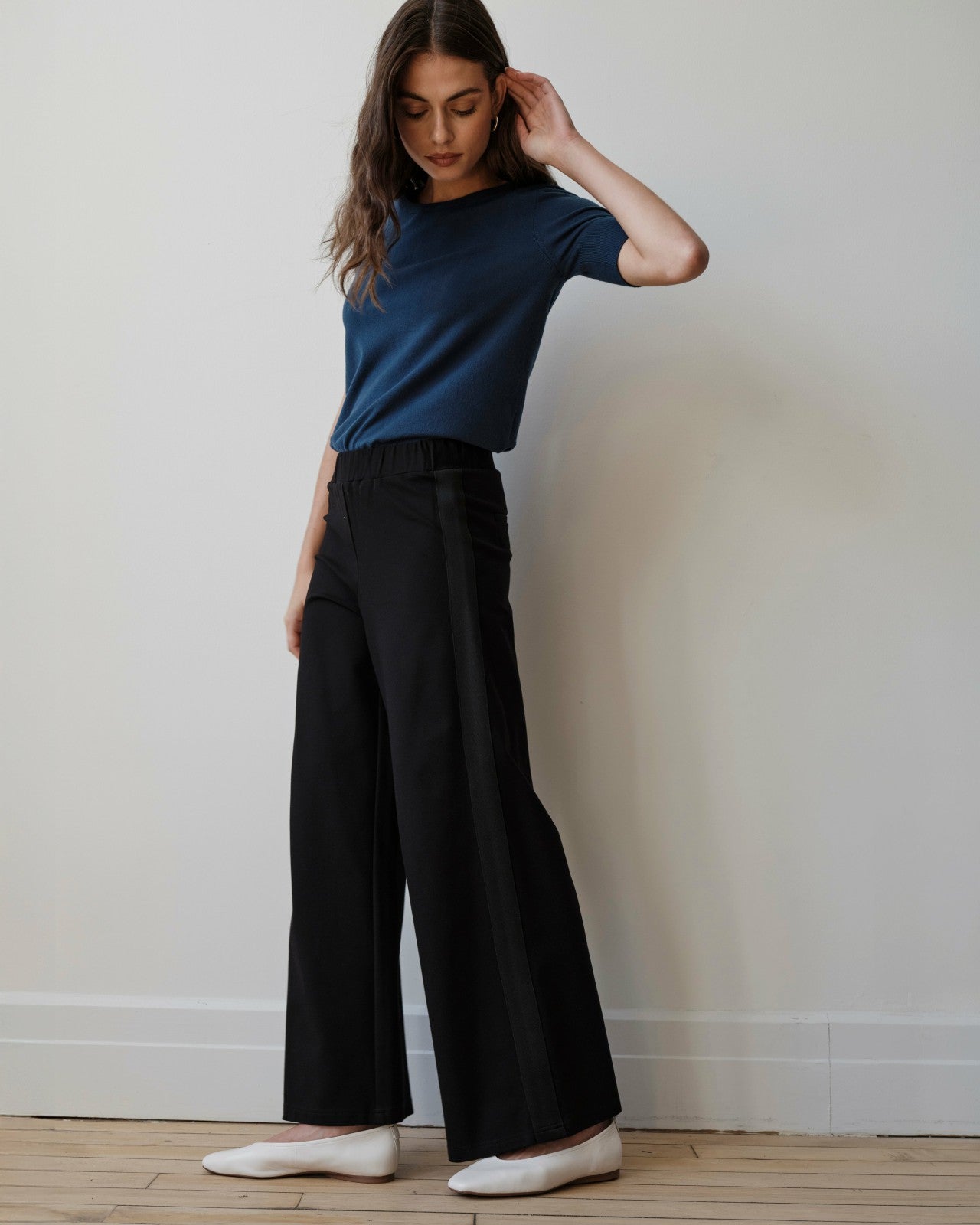 Universal Standard Stephanie Wide Leg Stripe Ponte Pants 30 Inch - Black with Black Strip