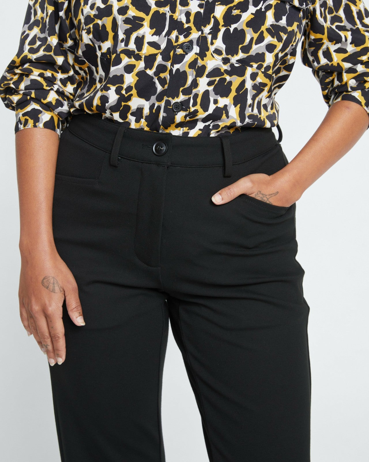 Universal Standard Cigarette Ponte Pants - Black