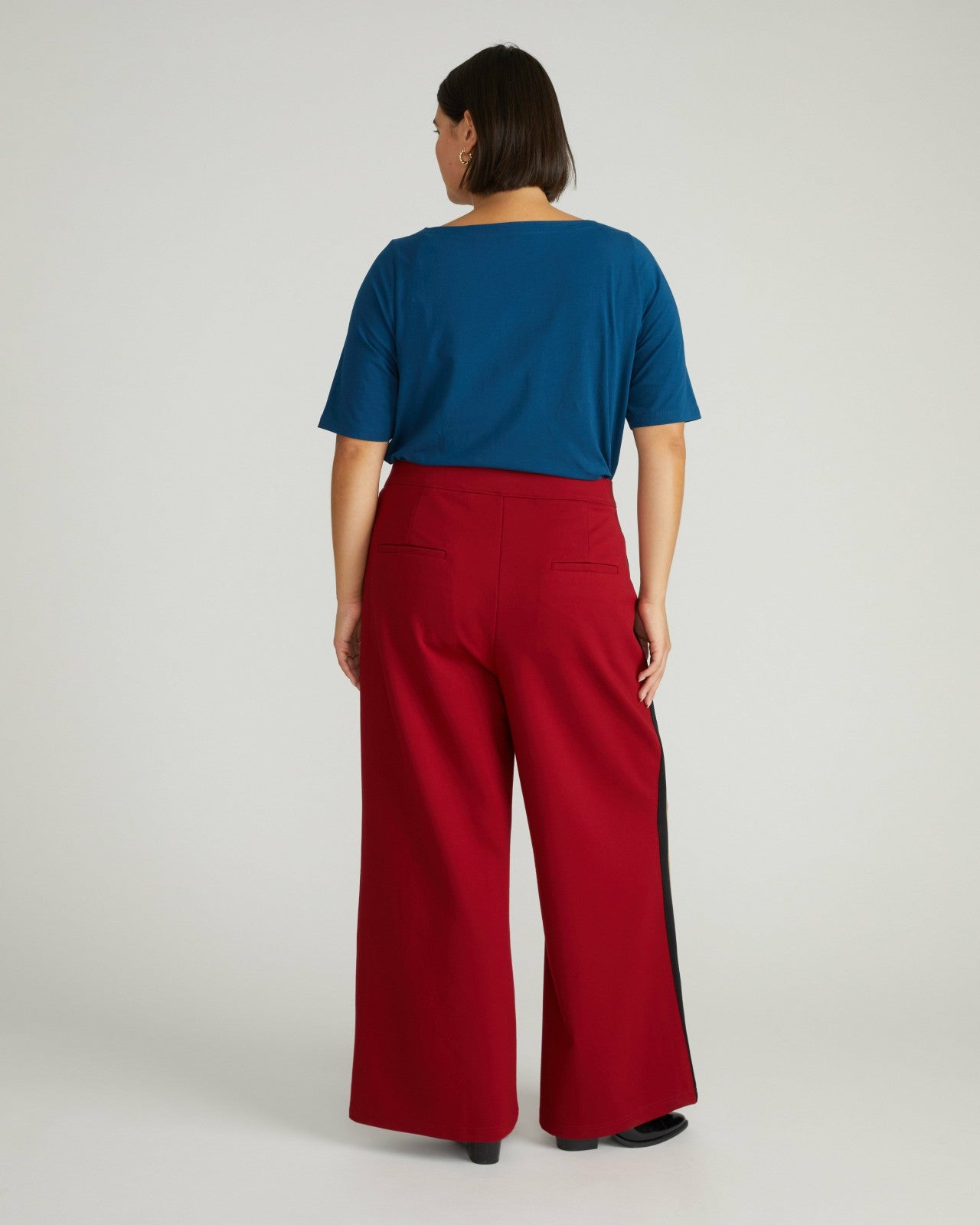 Universal Standard Stephanie Wide Leg Stripe Ponte Pants 30 Inch - Garnet with Camel/Blac