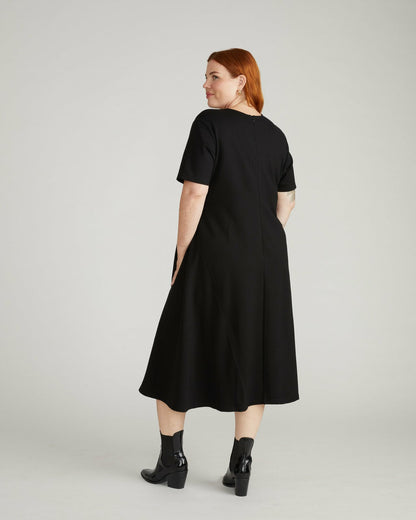 Universal Standard Saskia Ponte Dress - Black