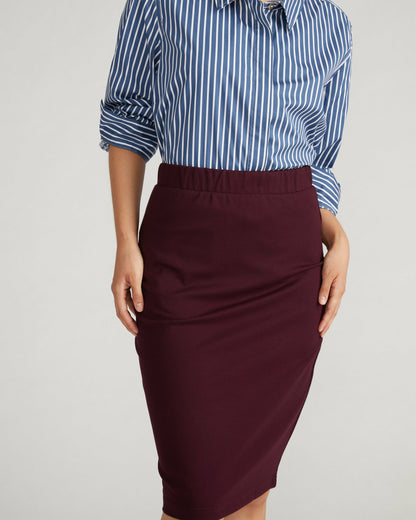 Universal Standard Danube Ponte Skirt - Black Cherry
