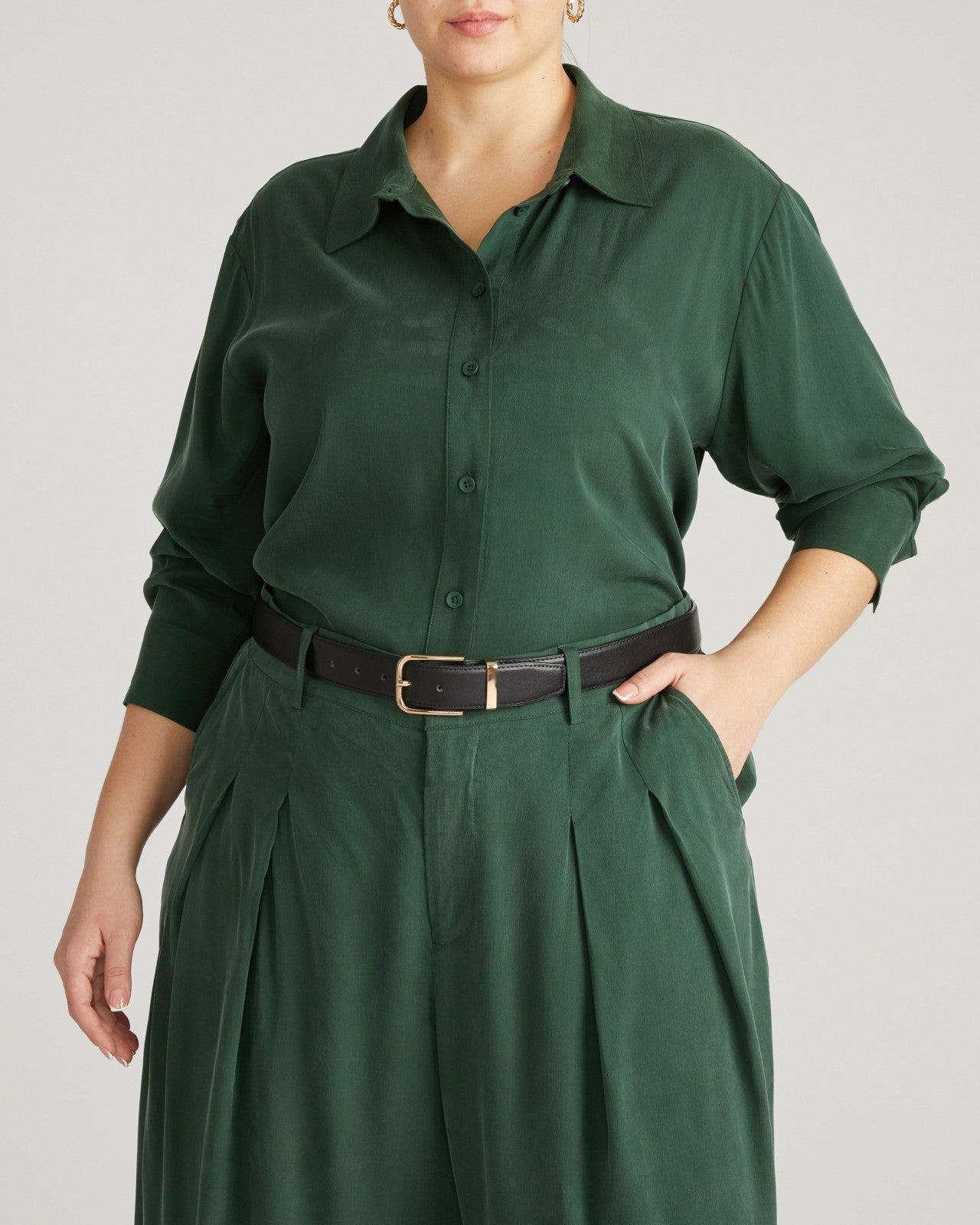 Universal Standard Cooling Stretch Cupro Artist Shirt - Forest Green