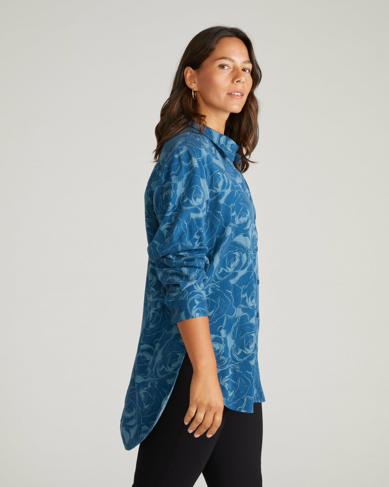 Universal Standard Cooling Stretch Cupro Artist Shirt - Rose Print in Deep Teal