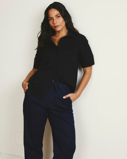 Universal Standard Elbe Stretch Poplin Short Sleeve Shirt - Black