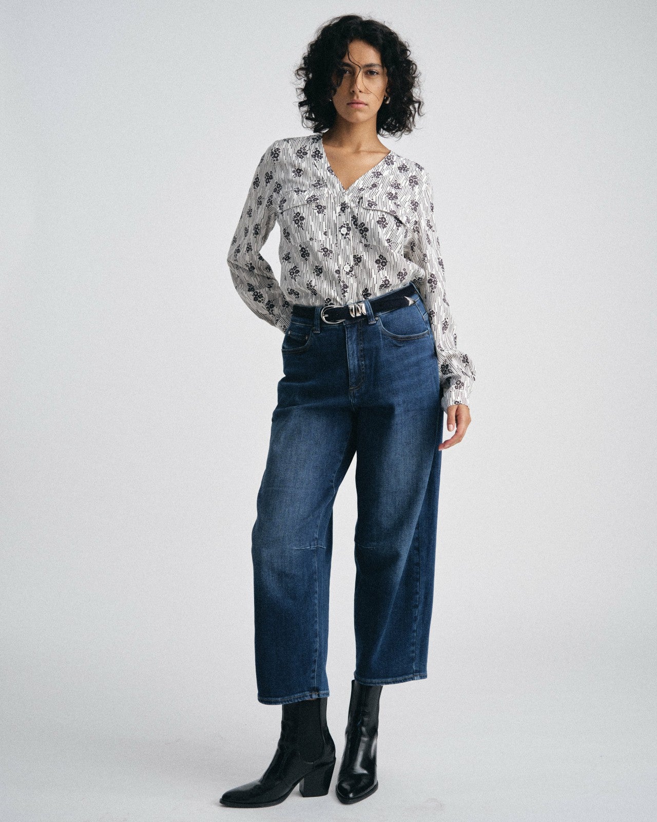 Universal Standard Cooling Stretch Cupro Button-Down Blouse - Vintage Daydream Print