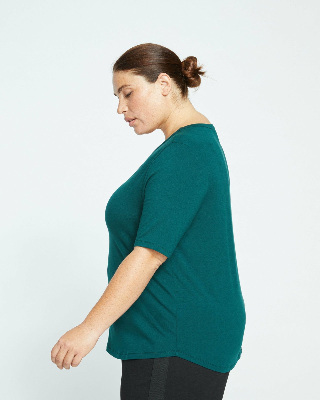 Universal Standard Lily Liquid Jersey V-Neck Stovepipe Tee - Forest Green