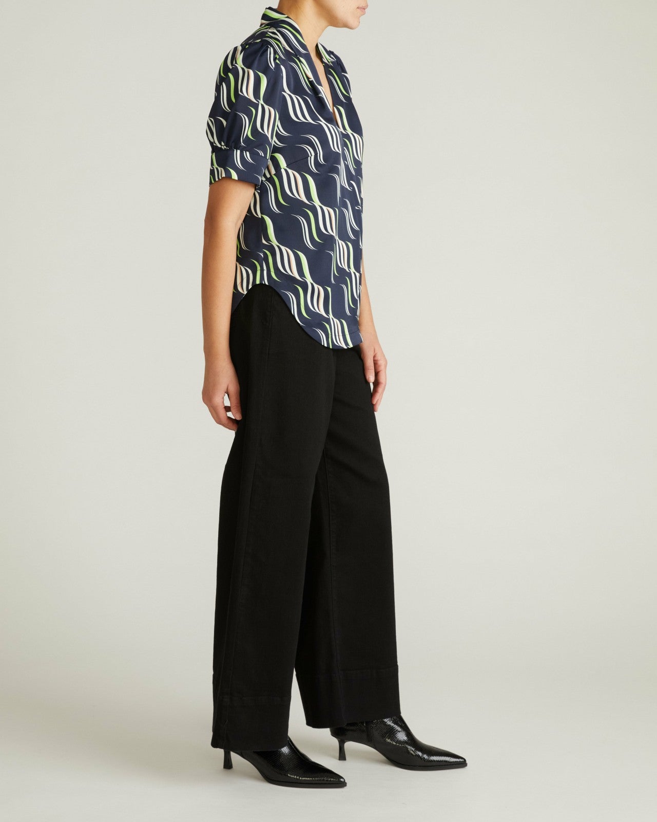 Universal Standard Beatrice Soft Satin Top - Paddington Ribbon Print