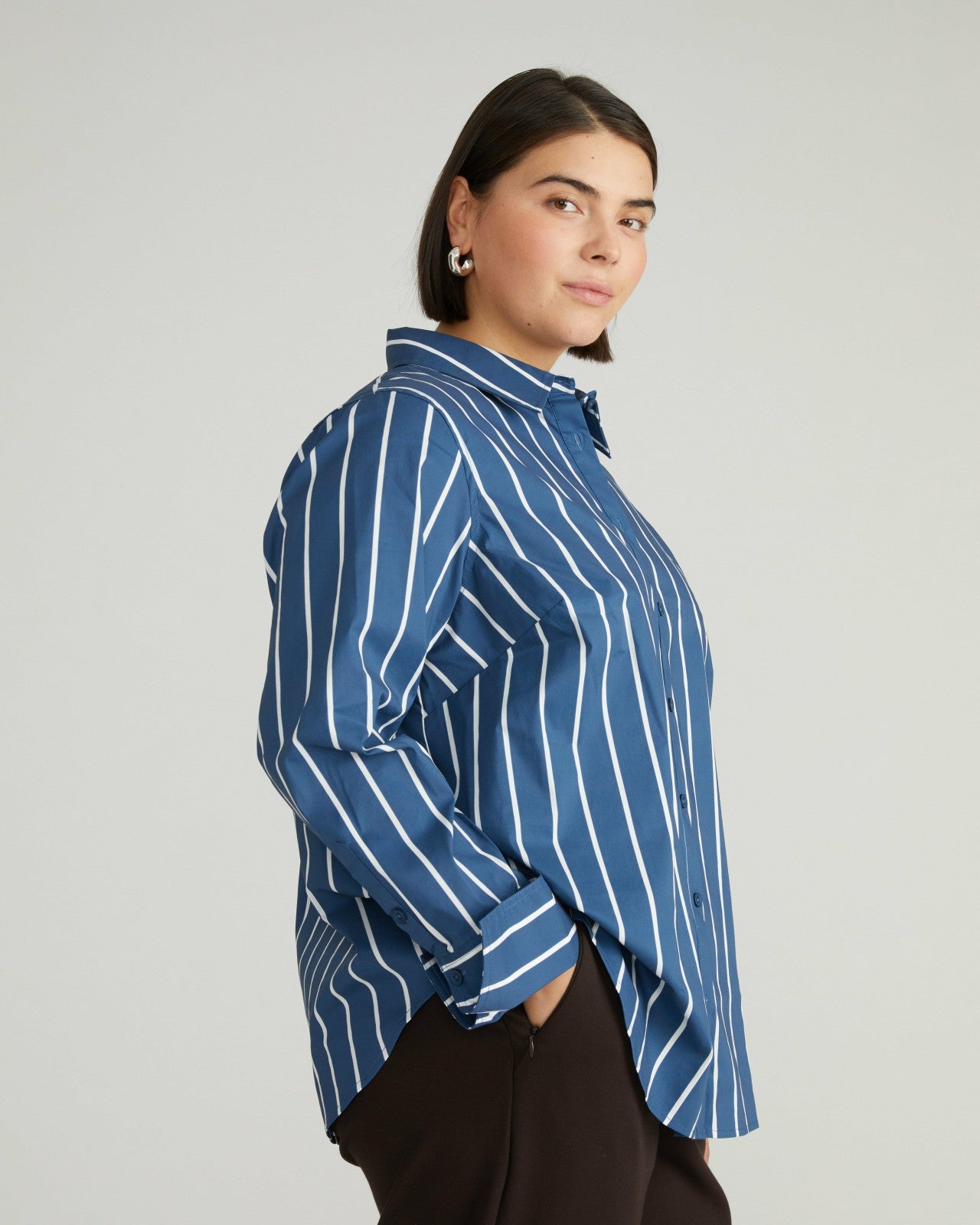 Universal Standard Henning x US Madison Shirt - Ensign Blue/White Stripe