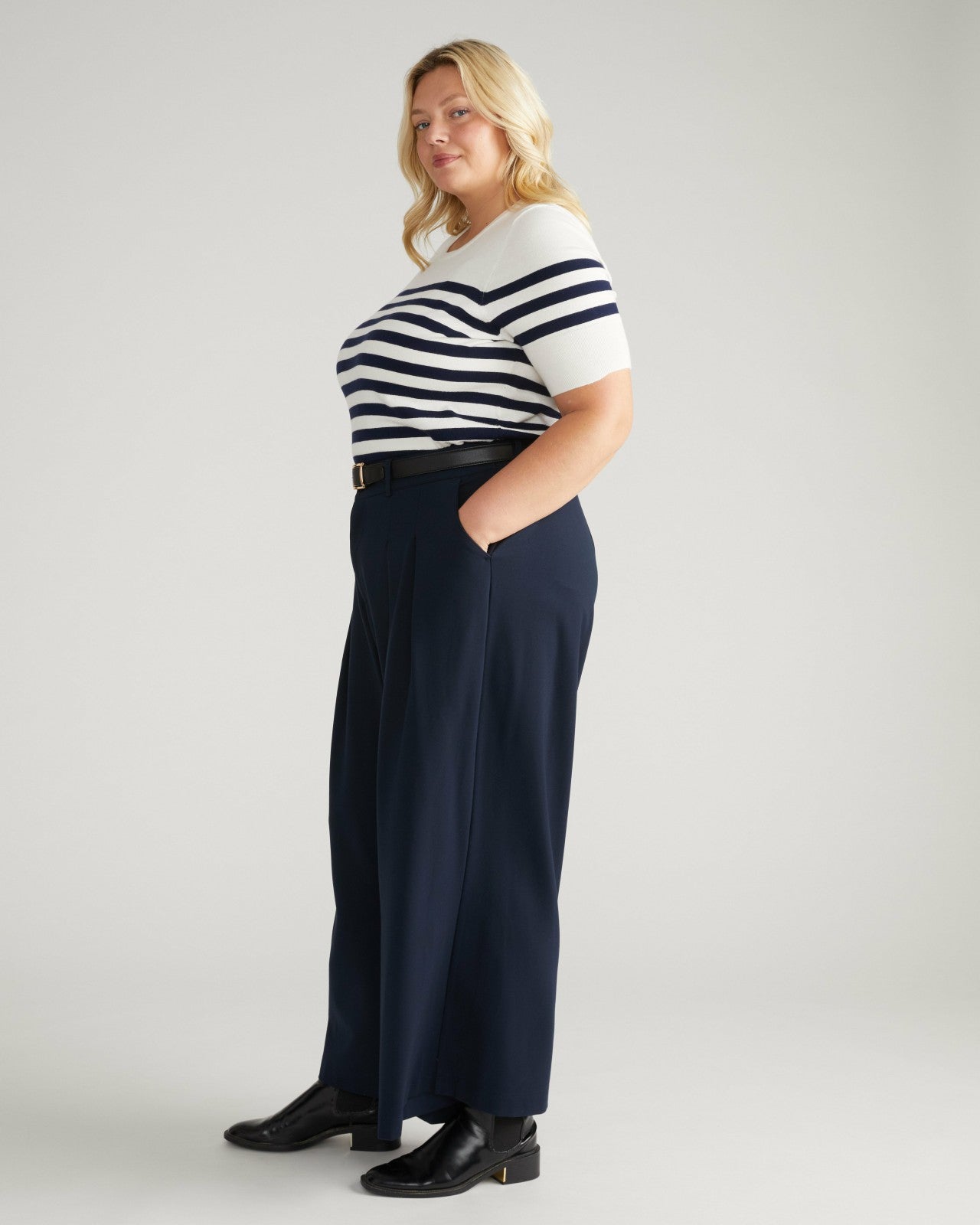 Universal Standard Palais Wide Leg Ponte Pants - Navy